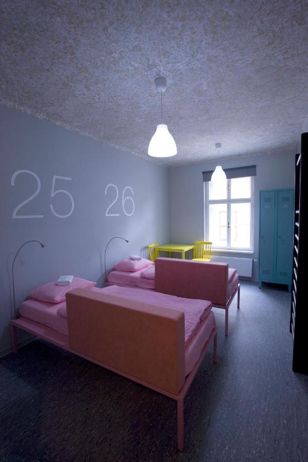 Hostel U Zlateho Kohouta Kromeriz Bagian luar foto